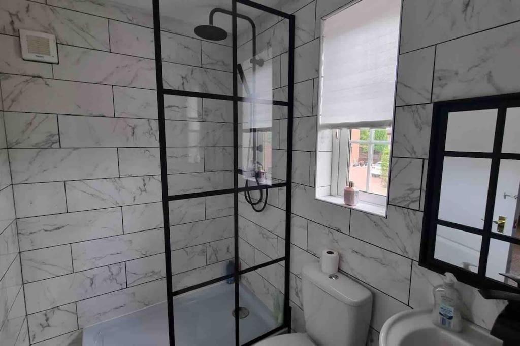 15 Min Drive To Airport 20 Min To Loch Lomond And City Center Old Kilpatrick Exteriör bild